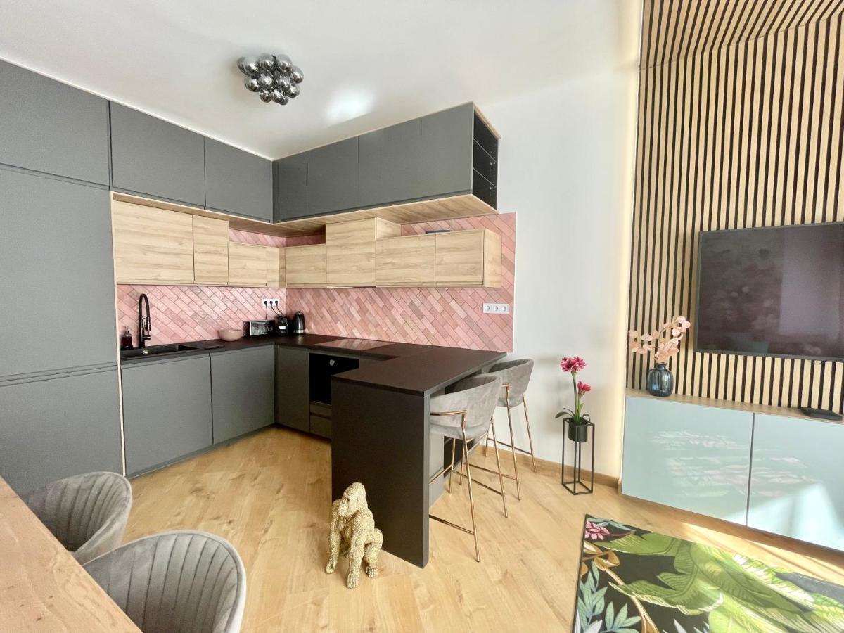 Brand New Apartment #Hollan#3Bedr#2Bathr#Freeparking Budapest Exterior photo